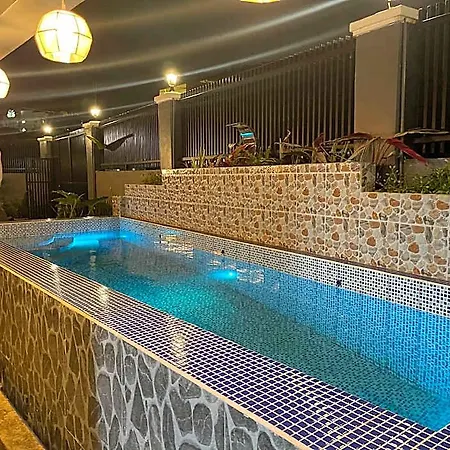 Spacious Family House With Pool In Tagaytay