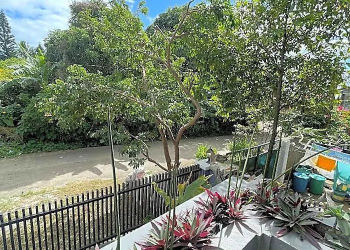 Spacious Family House With Pool In Tagaytay Манила